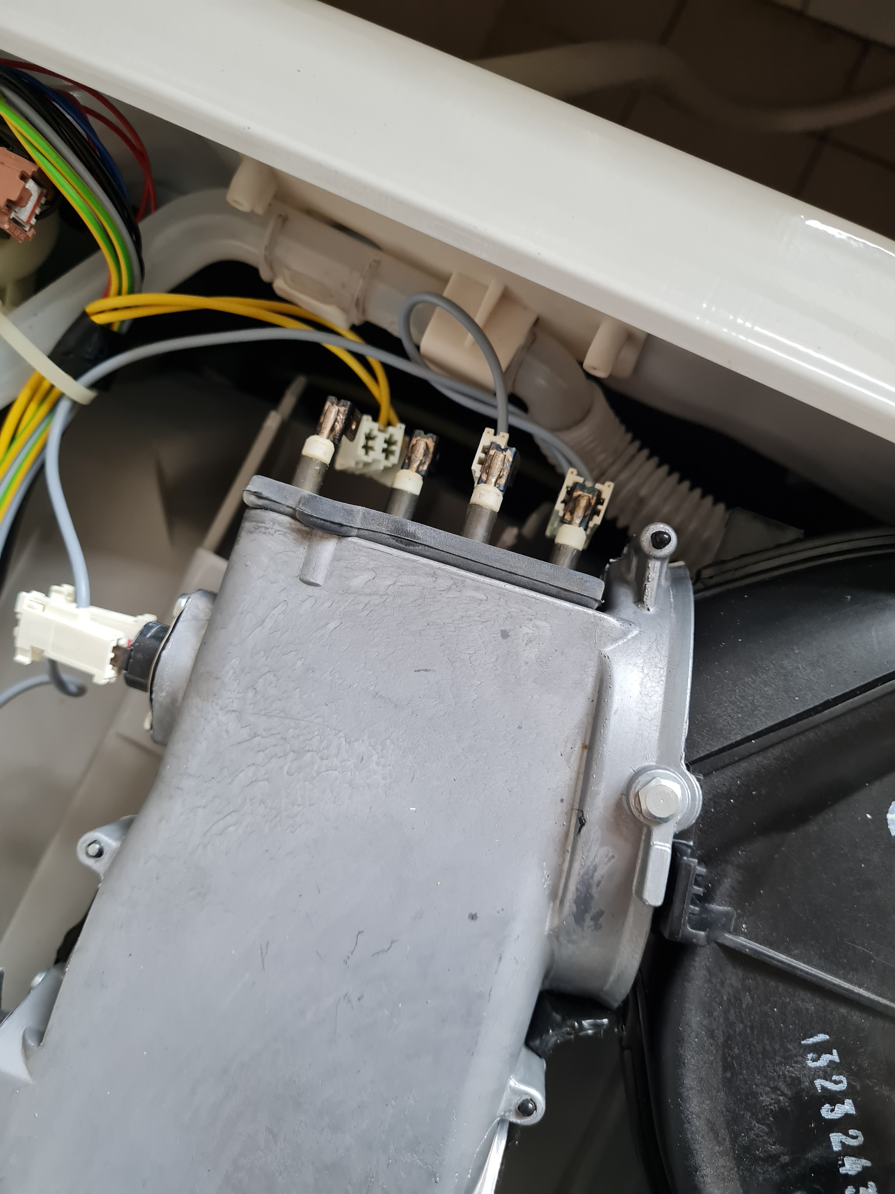 Washing machine motor and wiring components